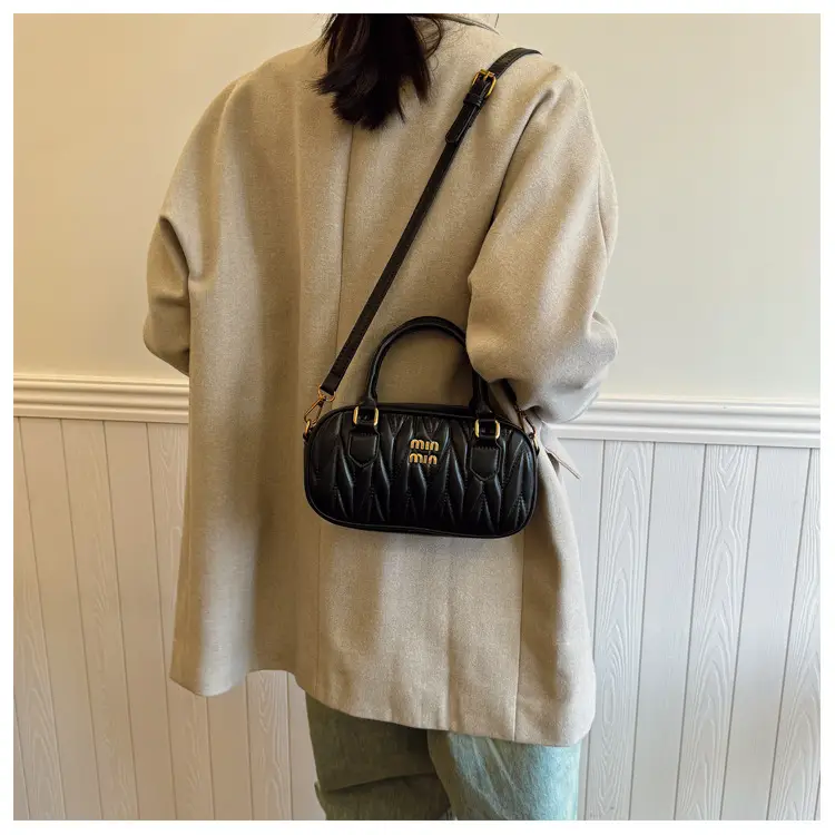 Black Pleated Quilted Shoulder Bag for Women 2025 — feature 20