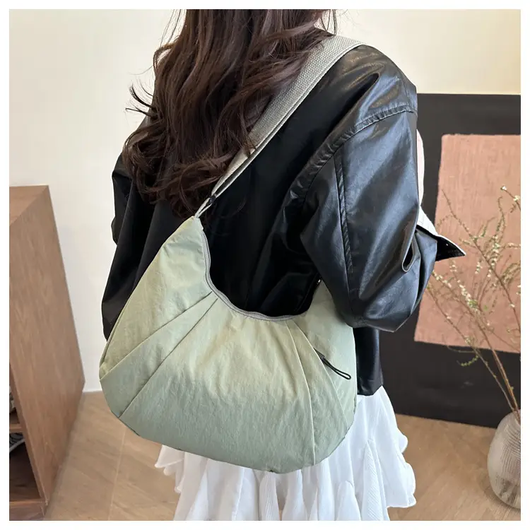 2025 New Nylon Crossbody Bag for Women Lightweight Sports Fitness — feature 13