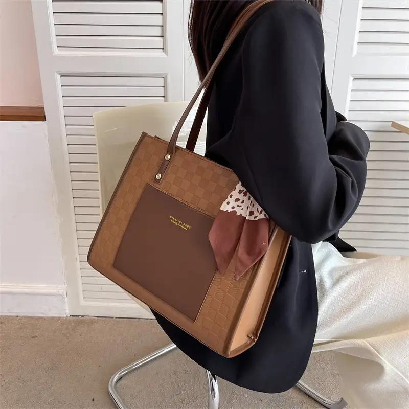 Women Spliced Plaid Shoulder Bag Brown Cream Large Capacity - Image 5