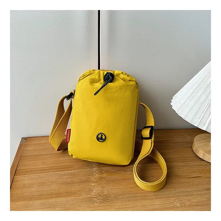 Waterproof Crossbody Bag for Men Women Waterproof Sports Bag — feature 13