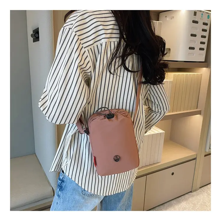 Waterproof Crossbody Bag for Men Women Waterproof Sports Bag — feature 18
