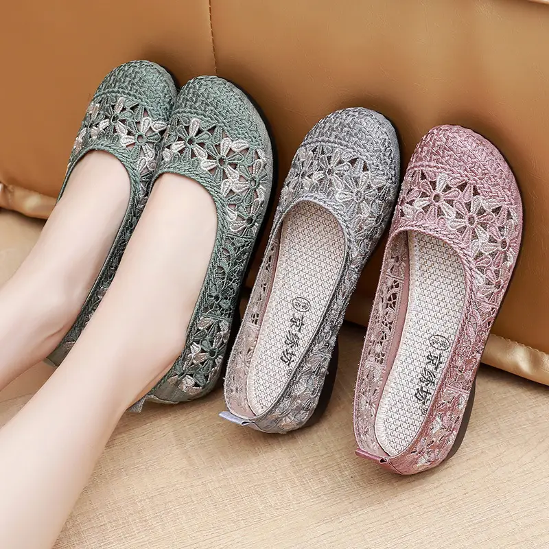 Retro Embroidered Women's Green Mesh Flat Shoes - Image 7
