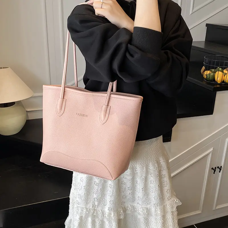 Retro Women's Shoulder Bag with Tassel Handle - Image 15
