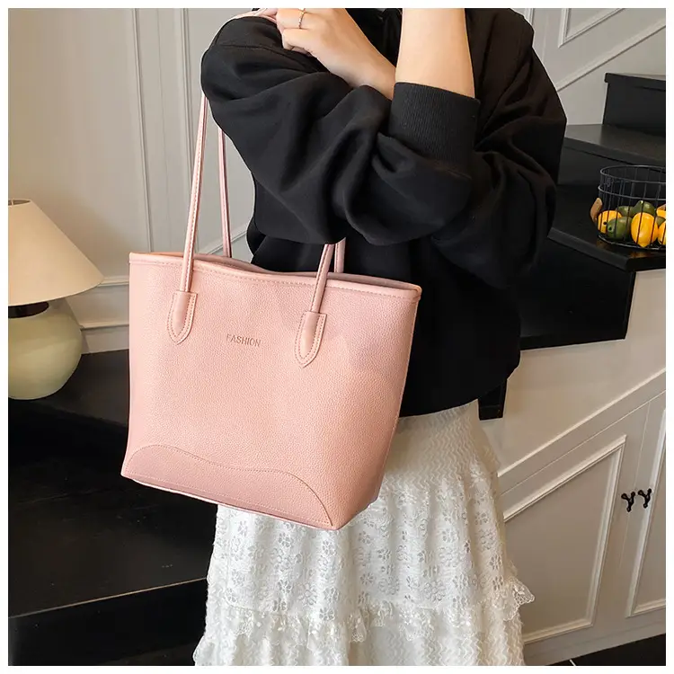 Retro Women's Shoulder Bag with Tassel Handle — feature 13