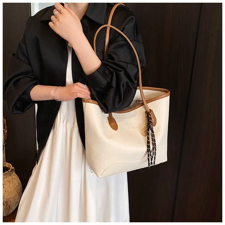 Retro Women's Shoulder Bag with Tassel Handle — feature 14