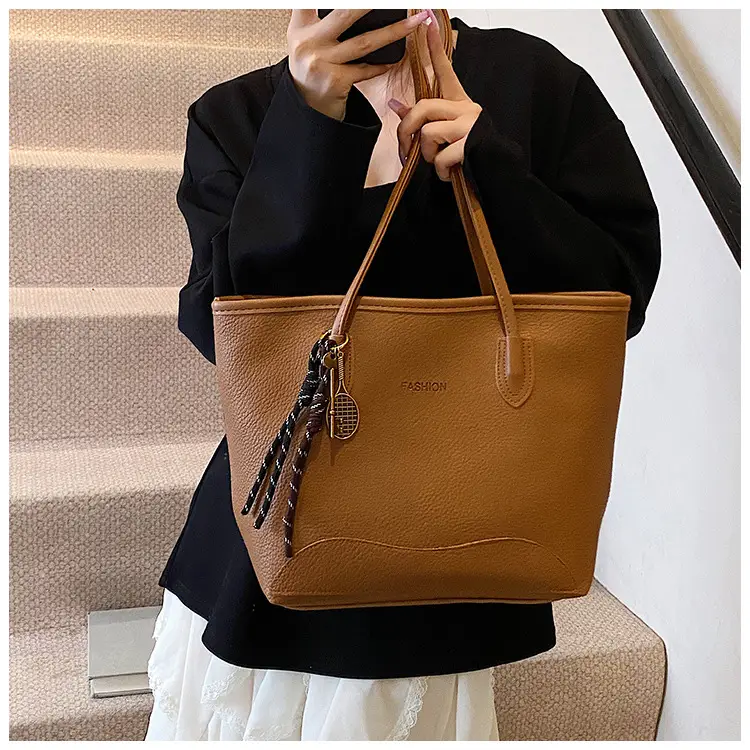 Retro Women's Shoulder Bag with Tassel Handle — feature 8