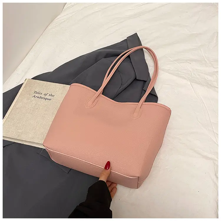 Retro Women's Shoulder Bag with Tassel Handle - Image 12
