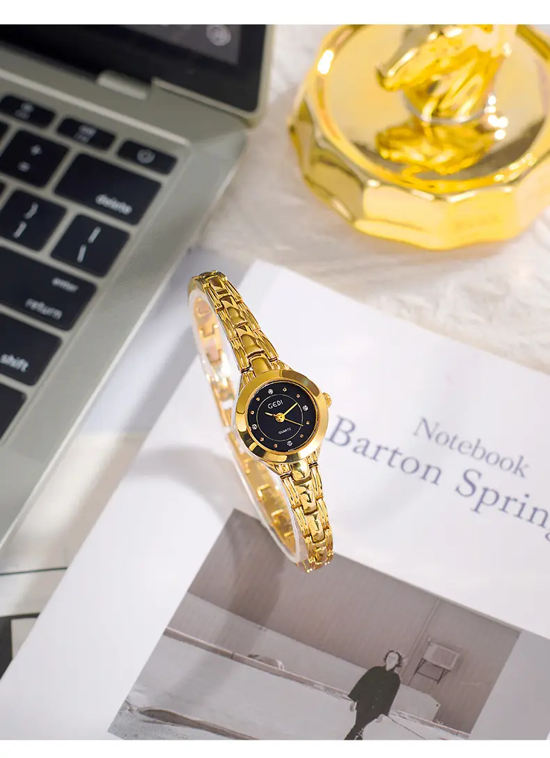 Gold Alloy Bracelet Watch with High-End Diamonds for Women — feature 12