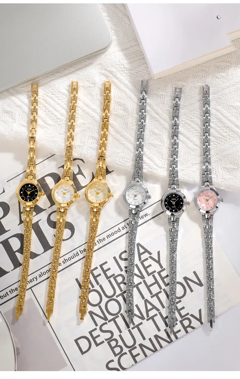 Gold Alloy Bracelet Watch with High-End Diamonds for Women — feature 8