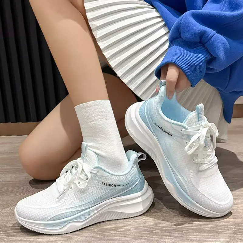 Cross-Border Fly-Knit Women's Shoes, Flat, Lightweight, Breathable Running Shoes, Women's Ins Trendy Student Casual Sports Shoes - Image 5