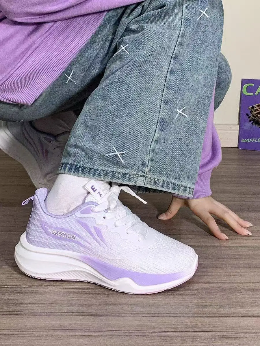 Cross-Border Fly-Knit Women's Shoes, Korean Style Breathable Casual Shoes, Women's Low-Top Lace-Up Student Sports Running Shoes — feature 1