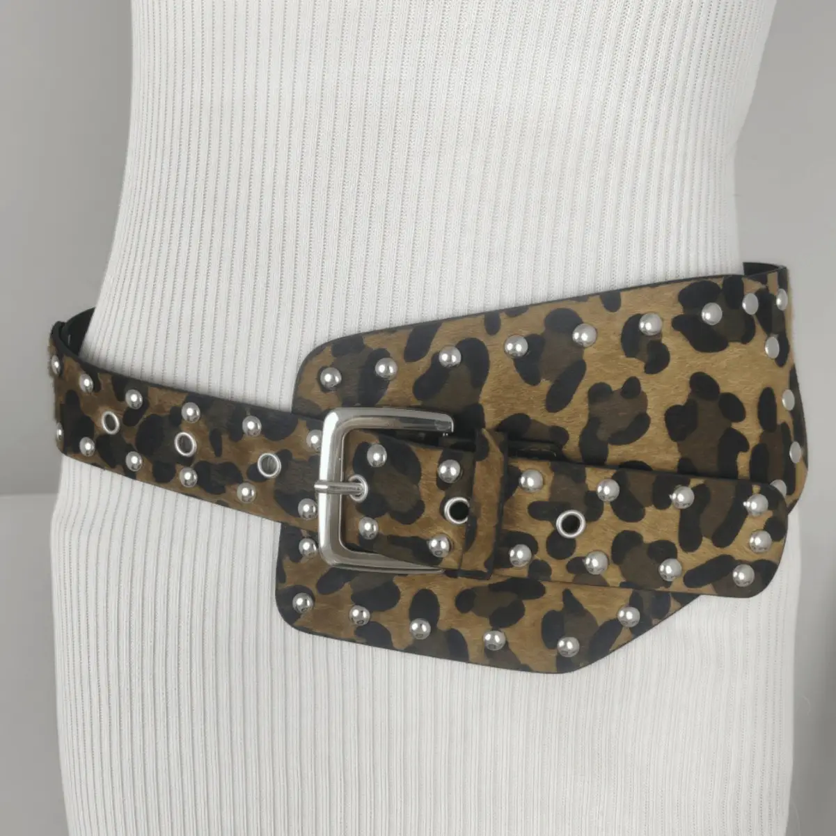 Lupita Leather Belt with Fur Tassels for Women - Image 8