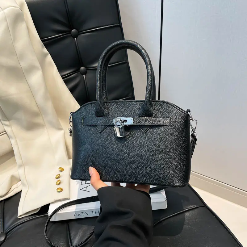 White Korean Style Shoulder Bag for Women - Image 9