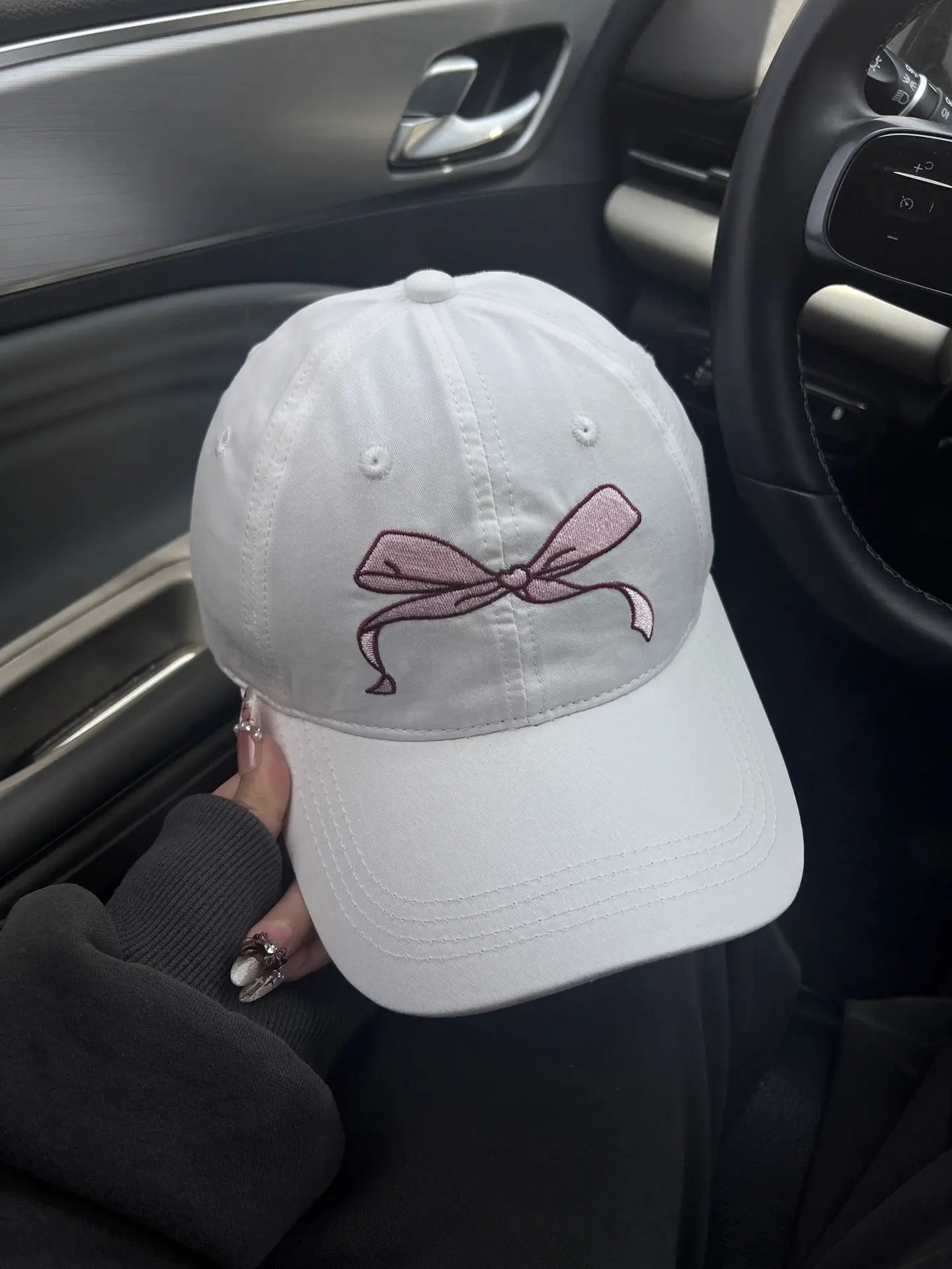 Black Bow Embroidered Baseball Cap for Girls — feature 6