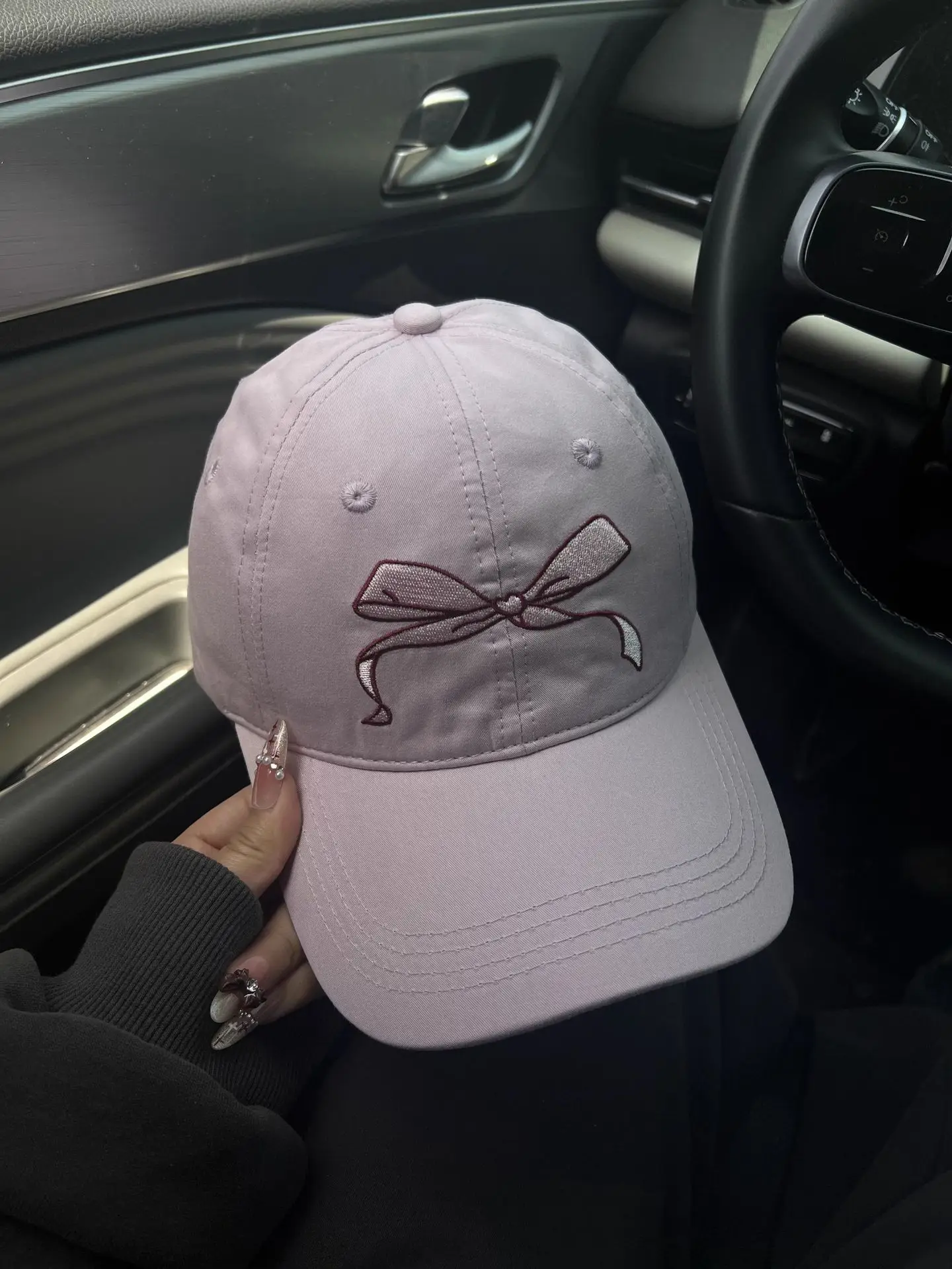 Black Bow Embroidered Baseball Cap for Girls - Image 3