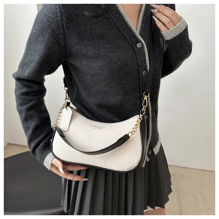 Retro Chain Shoulder Bag for Women 2026 — feature 10