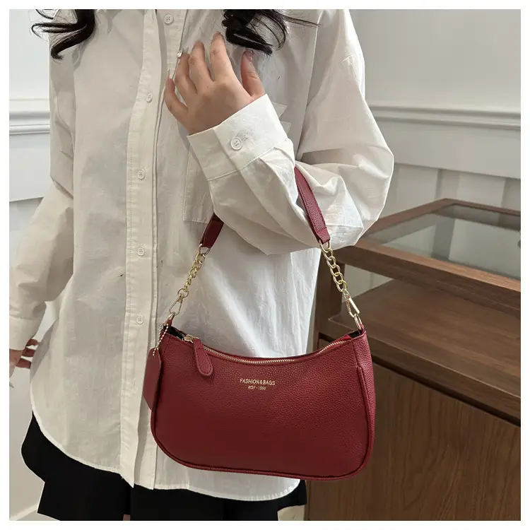 Retro Chain Shoulder Bag for Women 2026 — feature 15