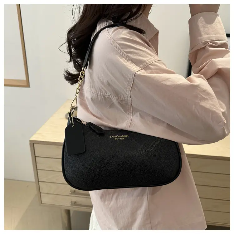 Retro Chain Shoulder Bag for Women 2026 — feature 27