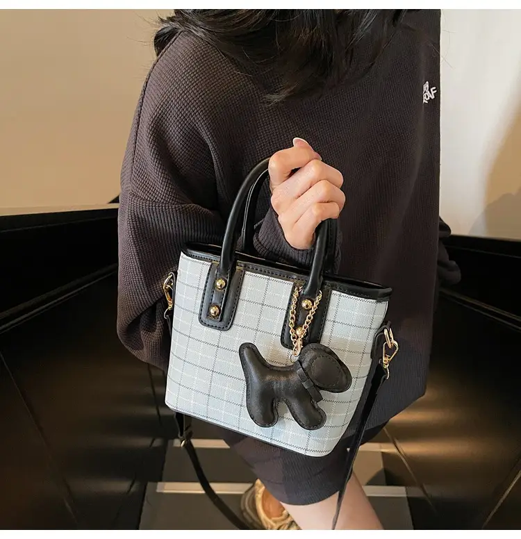 Women's New Stone Pattern Shoulder Bag 2025 Spring Summer — feature 20