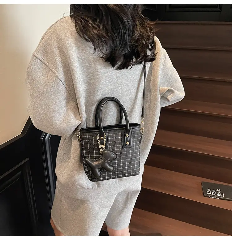 Women's New Stone Pattern Shoulder Bag 2025 Spring Summer — feature 22