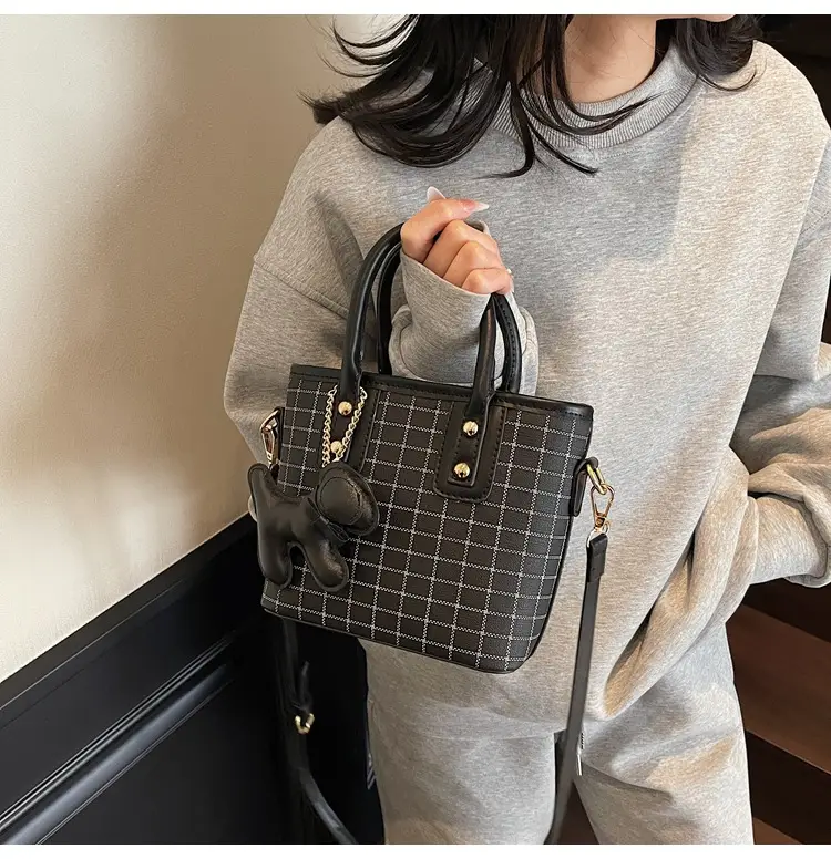 Women's New Stone Pattern Shoulder Bag 2025 Spring Summer — feature 23