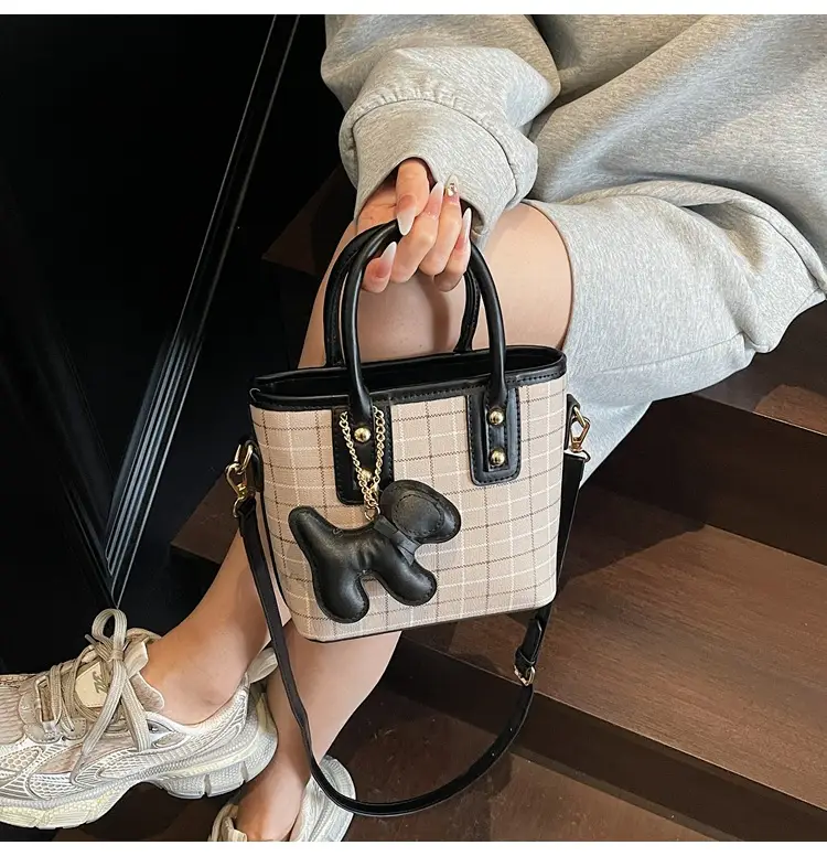Women's New Stone Pattern Shoulder Bag 2025 Spring Summer — feature 24