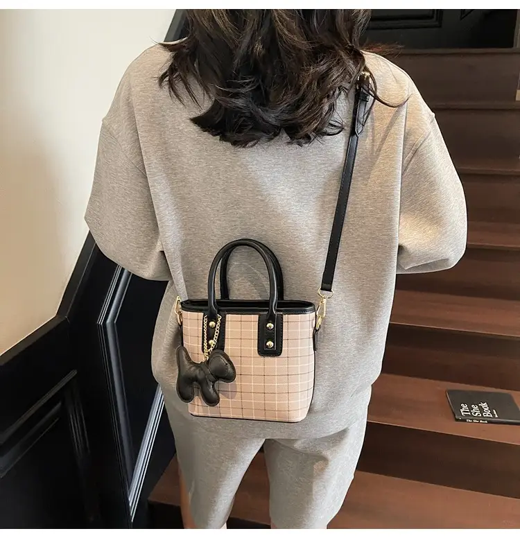 Women's New Stone Pattern Shoulder Bag 2025 Spring Summer — feature 25