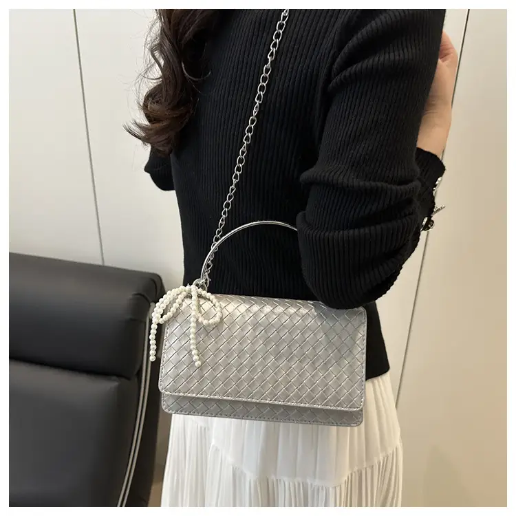 White Quilted Shoulder Bag with Chain for Women — feature 12