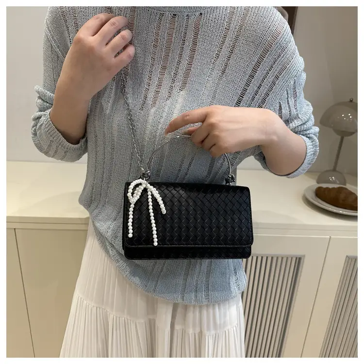 White Quilted Shoulder Bag with Chain for Women — feature 15