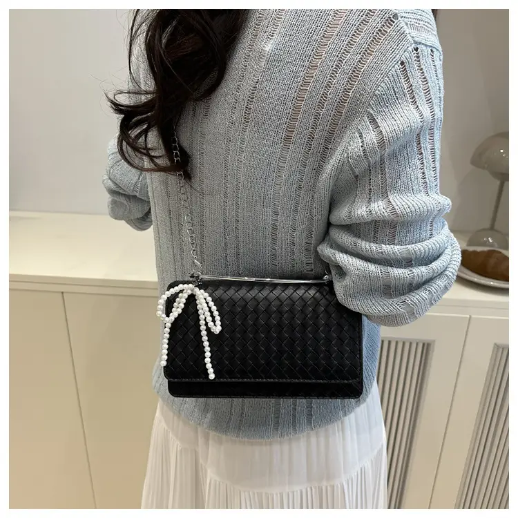 White Quilted Shoulder Bag with Chain for Women — feature 17