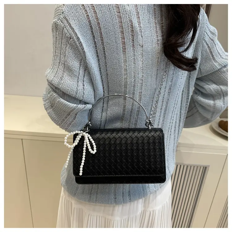 White Quilted Shoulder Bag with Chain for Women — feature 18