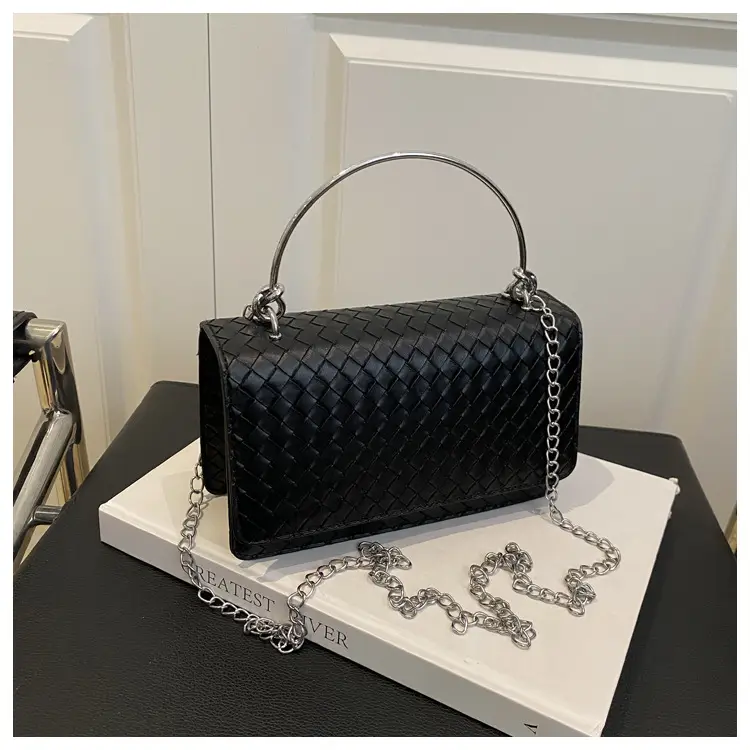 White Quilted Shoulder Bag with Chain for Women — feature 21