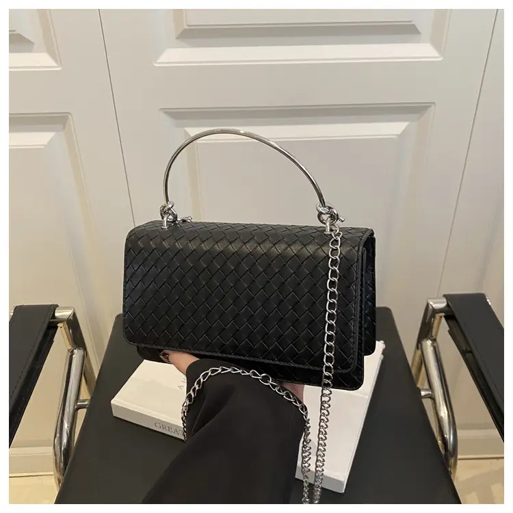 White Quilted Shoulder Bag with Chain for Women — feature 22