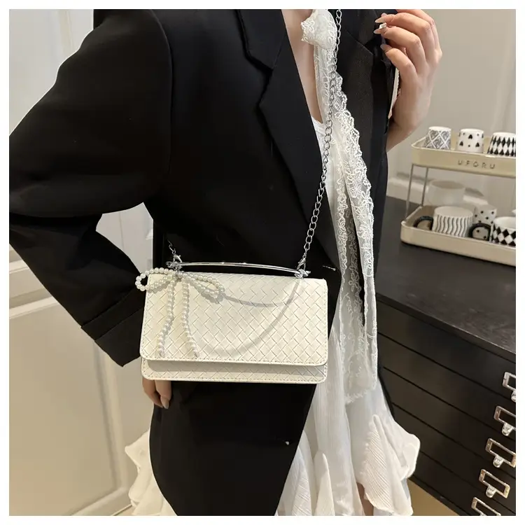 White Quilted Shoulder Bag with Chain for Women — feature 9