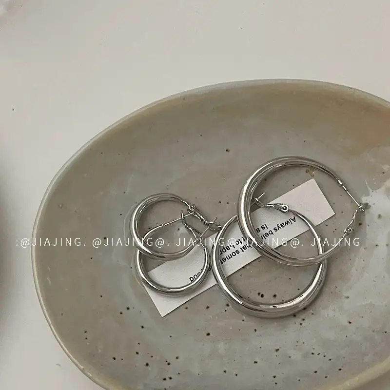 Cold Style Piece Ring Earrings Retro Circle Earrings 925 Silver Needle Niche High-end Temperament Light Luxury Style Simple Female ~ — feature 12