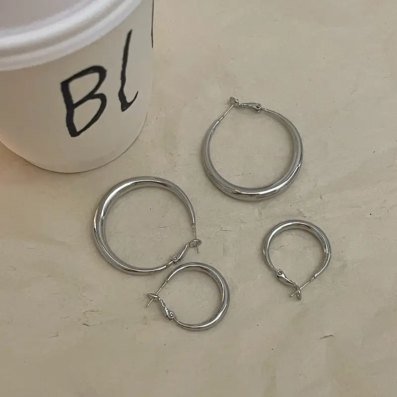 Cold Style Piece Ring Earrings Retro Circle Earrings 925 Silver Needle Niche High-end Temperament Light Luxury Style Simple Female ~ — feature 24