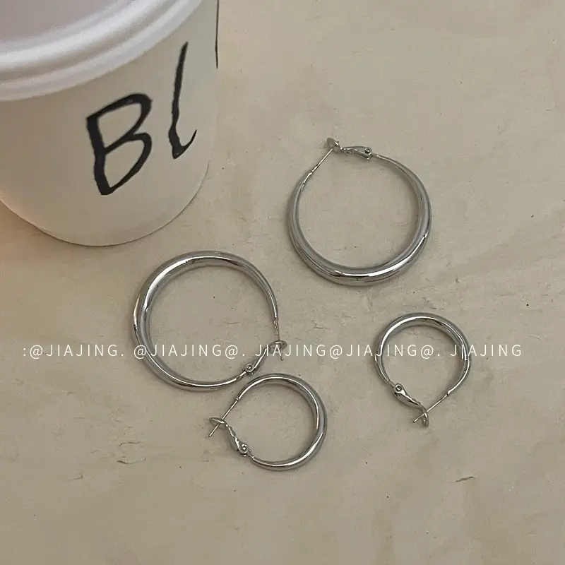 Cold Style Piece Ring Earrings Retro Circle Earrings 925 Silver Needle Niche High-end Temperament Light Luxury Style Simple Female ~ — feature 9