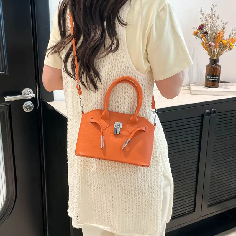 Black Korean Style Women's Crossbody Bag with Lock Buckle - Image 7