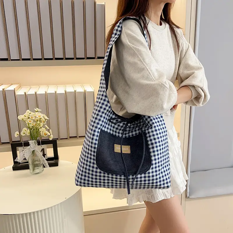Red Checkered Casual Shoulder Bag with Black Zipper - Image 6
