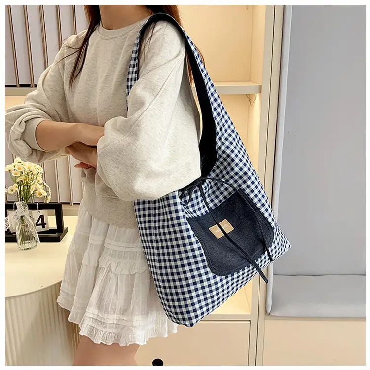 Red Checkered Casual Shoulder Bag with Black Zipper — feature 11