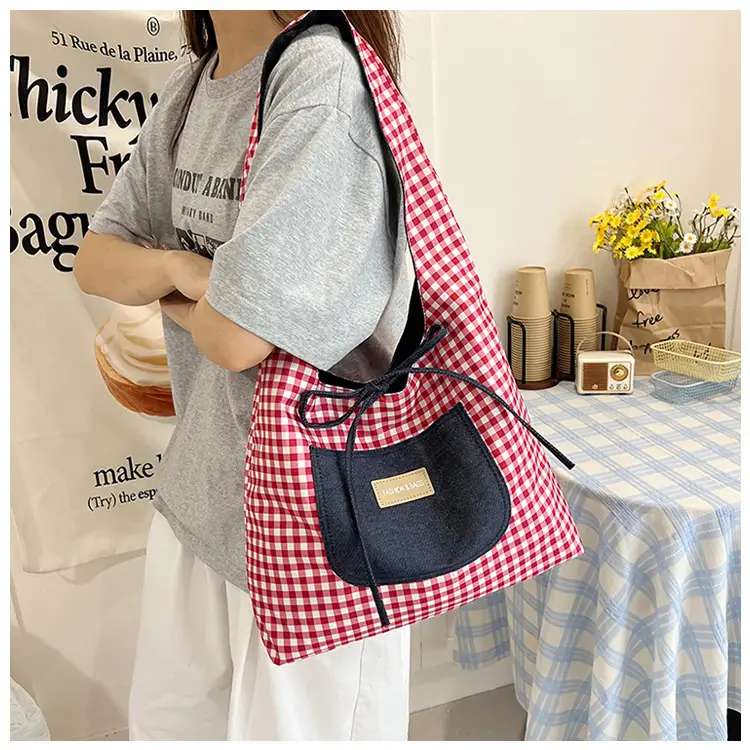 Red Checkered Casual Shoulder Bag with Black Zipper — feature 26