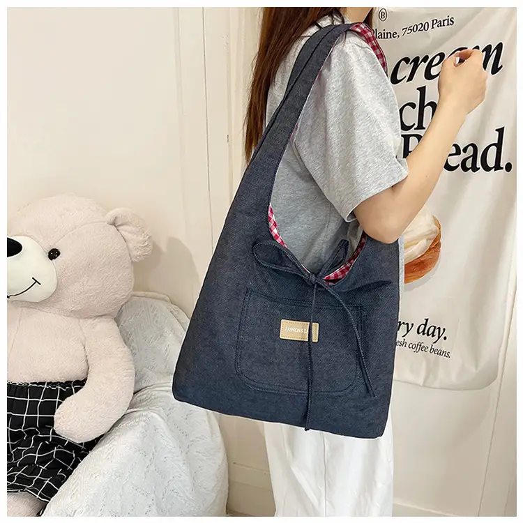 Red Checkered Casual Shoulder Bag with Black Zipper — feature 27