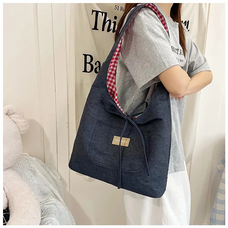 Red Checkered Casual Shoulder Bag with Black Zipper — feature 28