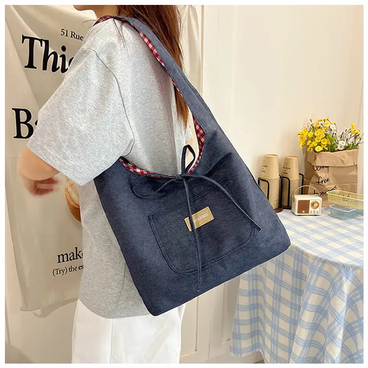 Red Checkered Casual Shoulder Bag with Black Zipper — feature 29