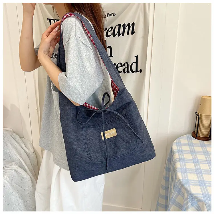 Red Checkered Casual Shoulder Bag with Black Zipper — feature 31