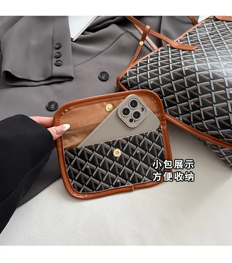 Retro Printed Quilted Shoulder Bag with Letter Commuting Design — feature 5