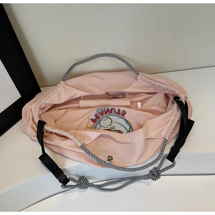 Cute Cartoon Armpit Bag for Girls Large Capacity Commuter Bag — feature 11