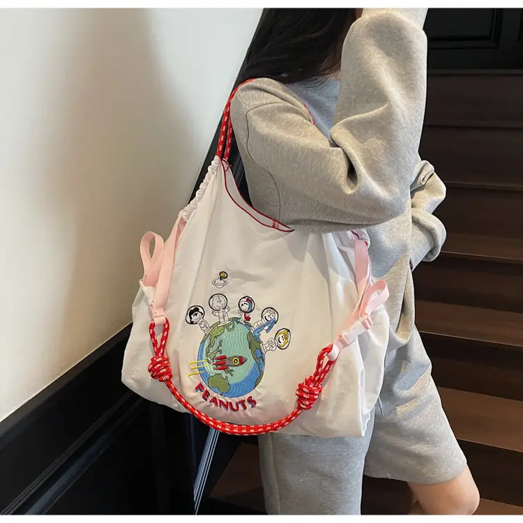 Cute Cartoon Armpit Bag for Girls Large Capacity Commuter Bag - Image 3