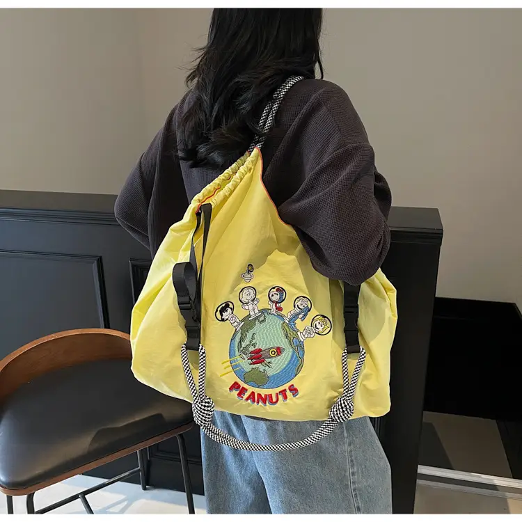 Cute Cartoon Armpit Bag for Girls Large Capacity Commuter Bag - Image 6