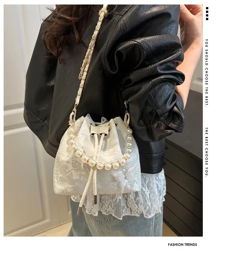 Blue Pearl Chain Shoulder Bag for Women — feature 2